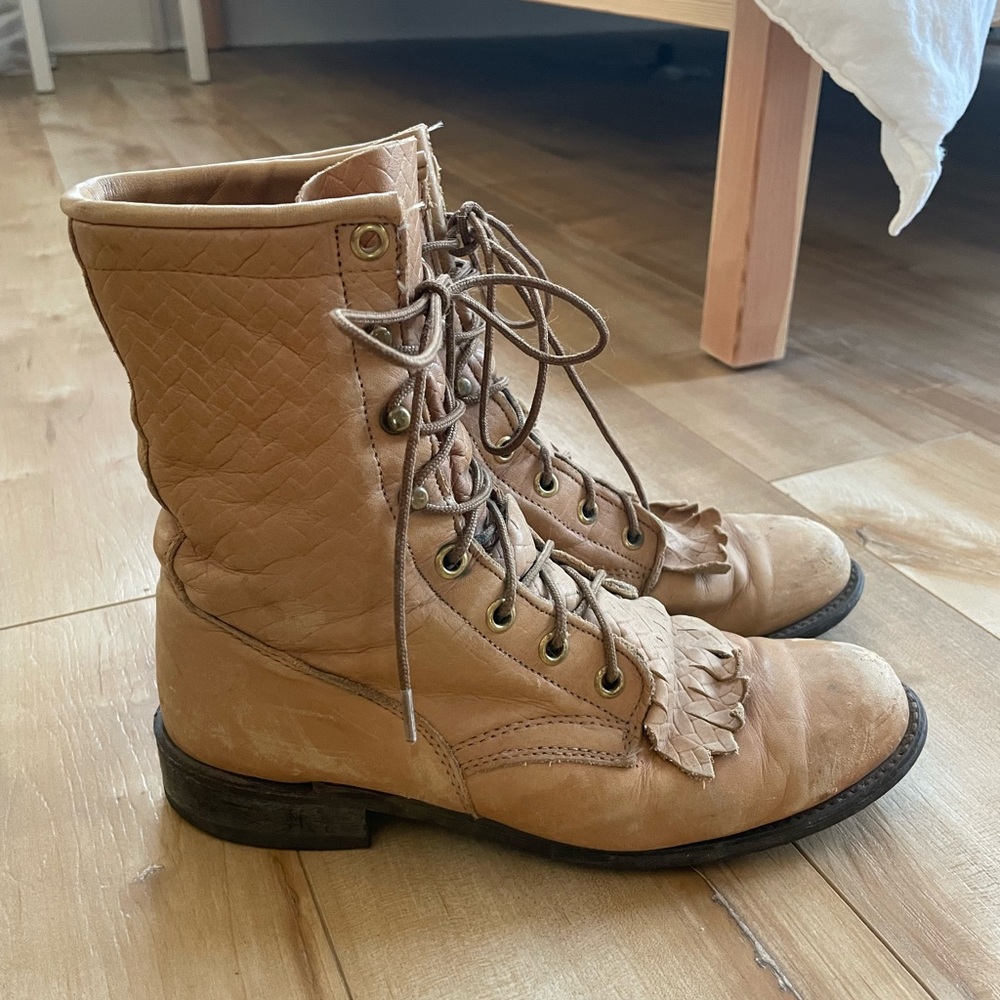 Vintage Tan Leather Lace-Up Boots